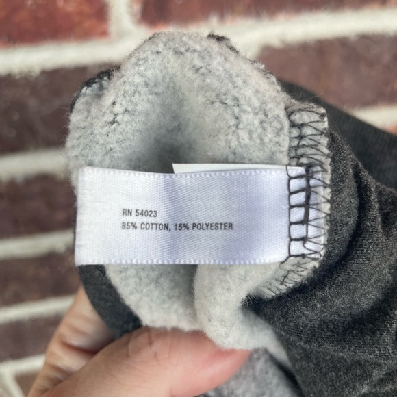 Little Boy’s Gap Kids Gray Sweatpants Size XS 4-5 - Picture 11 of 11